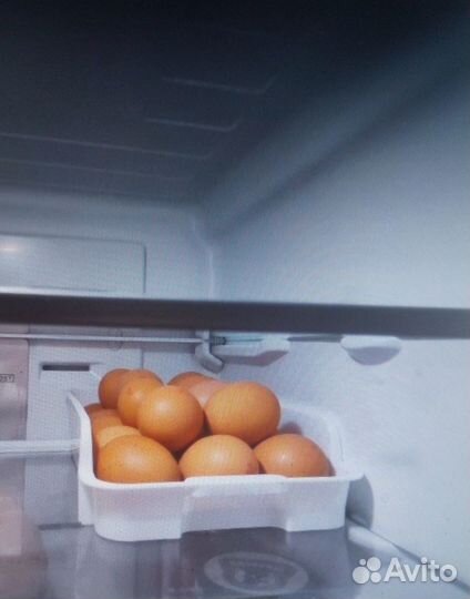 Контейнер для хранения яиц в холодильнике (новый)
