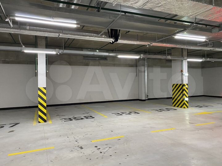 Машиноместо, 14 м²