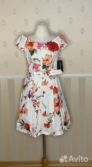 Платья Rinascimento