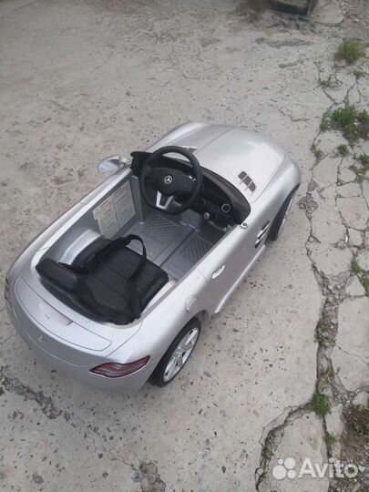 Детская машинка на аккумуляторе