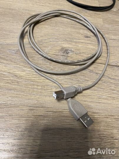 Разные провода/кабели, зарядки для телефонов