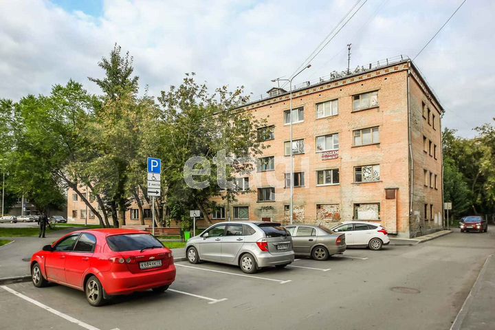 Комната 18,5 м² в 1-к., 2/4 эт.