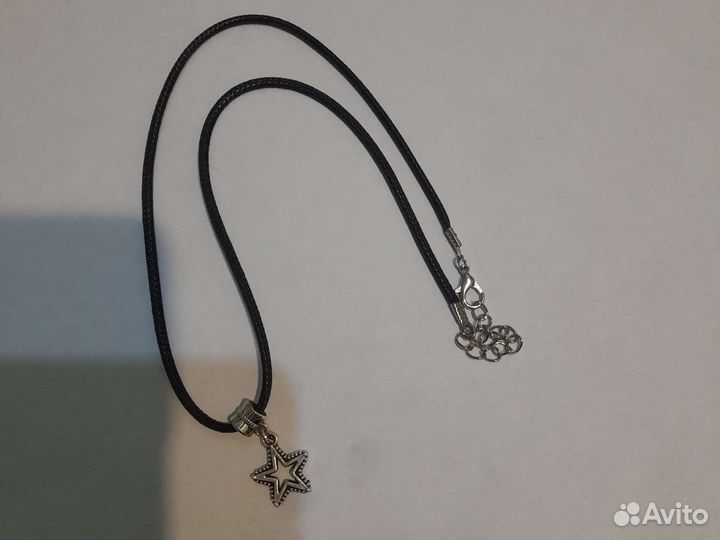 Самодельные браслеты,ожерелье