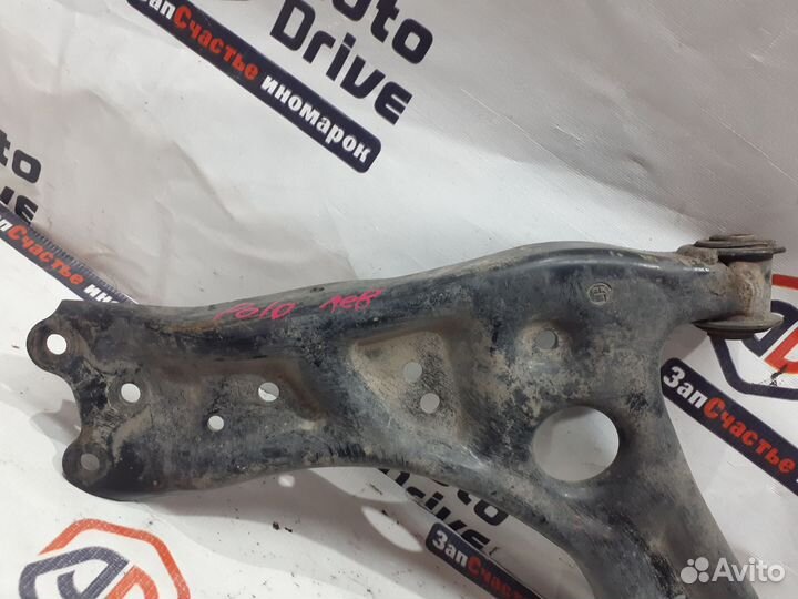 Volkswagen Polo MK5 рычаг левый