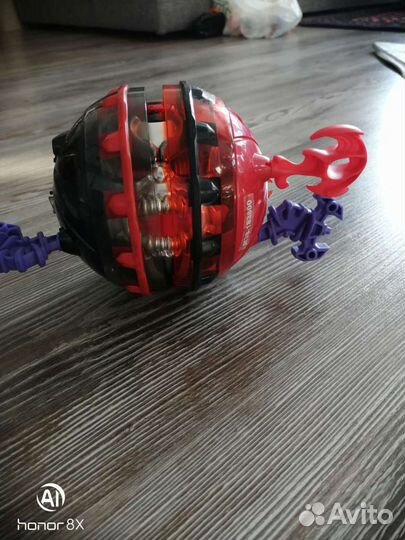 Дерущиеся головы