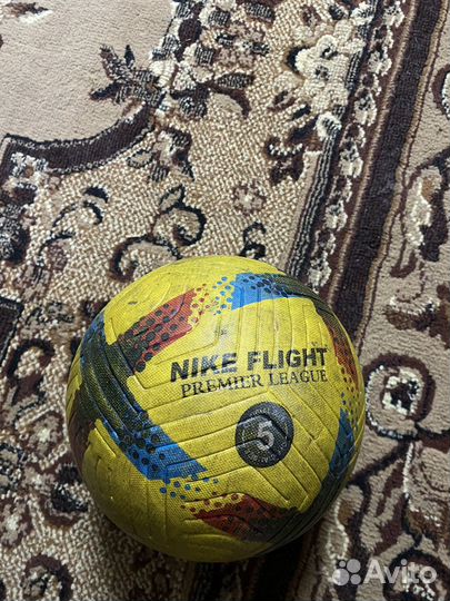Футбольный мяч nike flight 5
