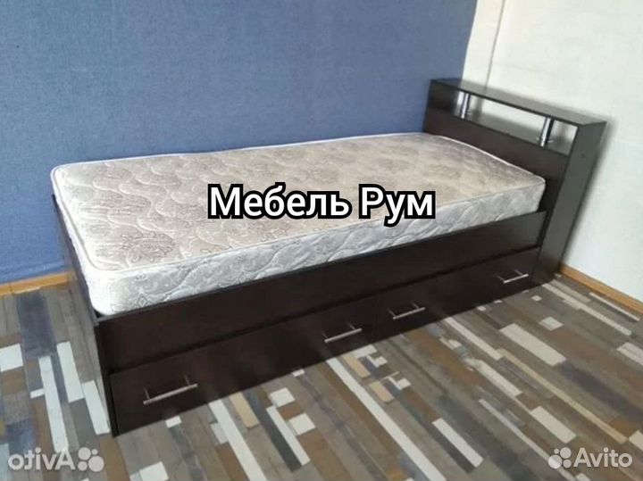 Кровать