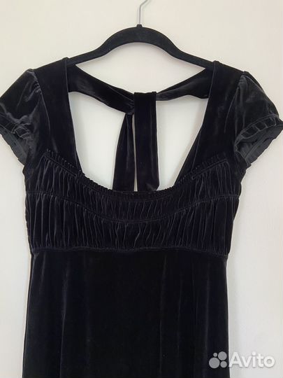 Черное бархатное платье в готическом стиле S