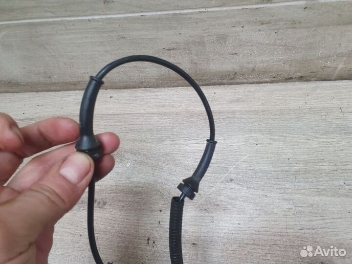 Датчик ABS передний Ford Fiesta Mk5 (2002—2008)