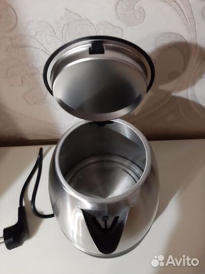 Чайник электрический polaris