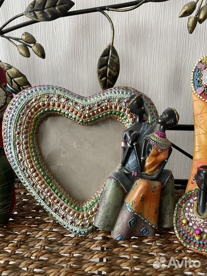 Лот из трех этнических рамок