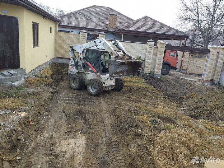 Услуги минипогрузчика Bobcat S300