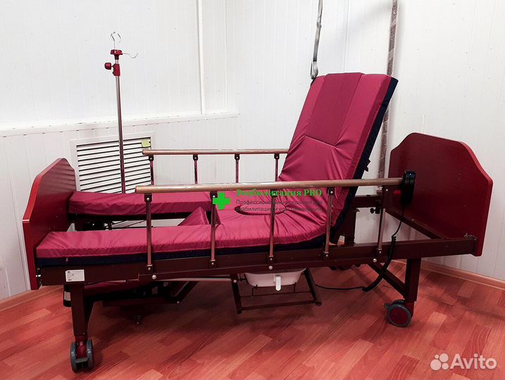 Медицинская кровать для лежачих больных