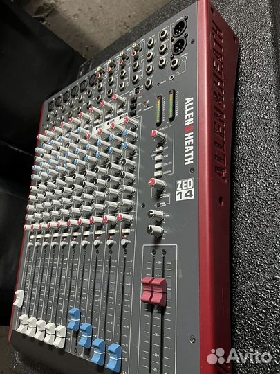 Allen&heath ZED14 Микшерный пульт