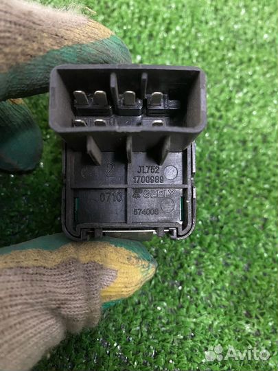 Блок управления зеркалами Geely MK