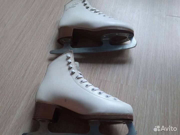 Коньки для фигурного катания