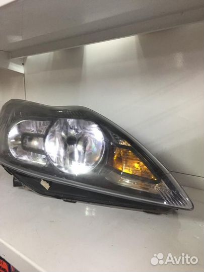 Фара ford focus 2