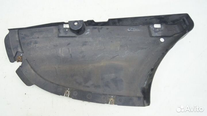 Крепление нижнее RH бампера R BMW 320i F30