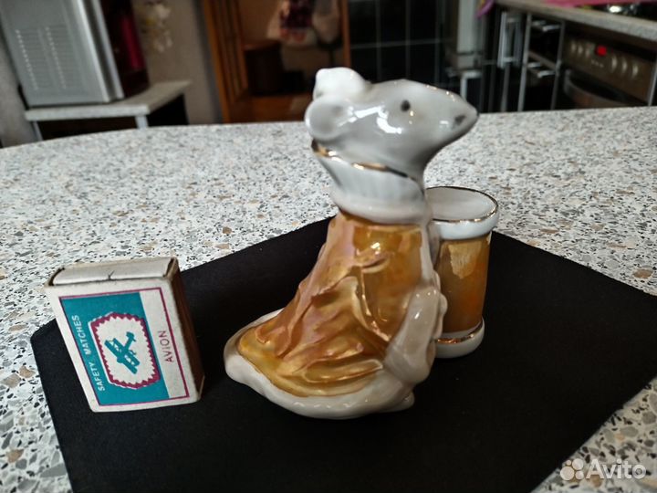 Статуэтка Мышиный король фарфор
