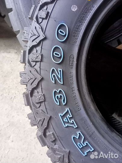Roadcruza RA3200 M/T 235/75 R15