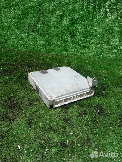 Блок управления двигателем Toyota Caldina