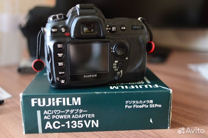 Fujifilm FinePix S5 Pro