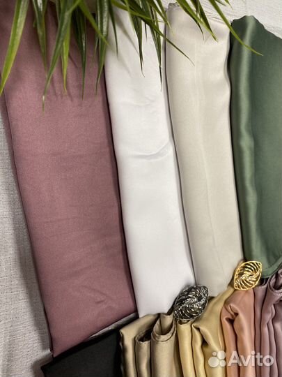 Однотонные атласные платки