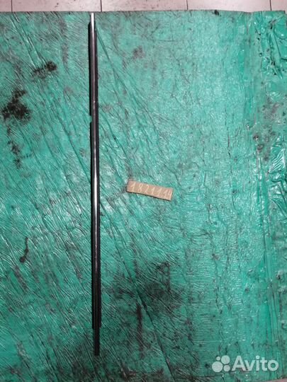 Молдинг задней правой двери Toyota Camry V50