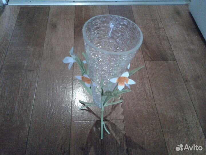 Композиция из металла.Подсвечник и ваза