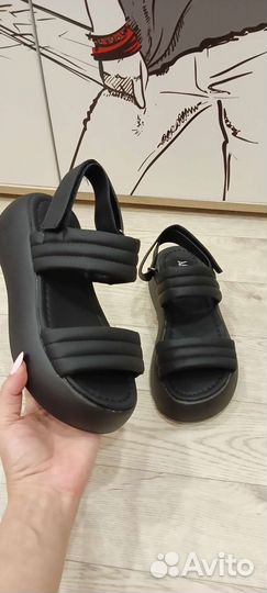 Босоножки женские