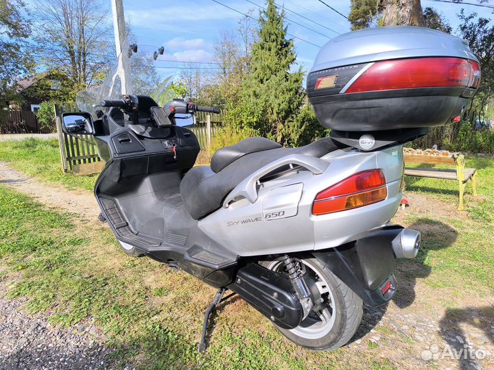 Suzuki Sky Wave 650
