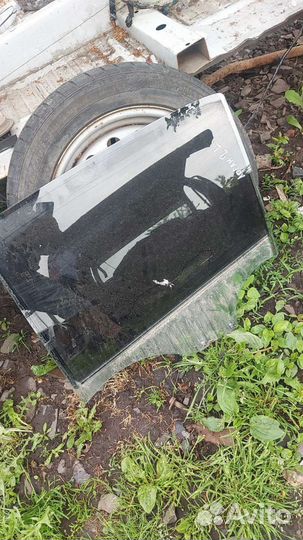 Volkswagen polo 5 стекло двери