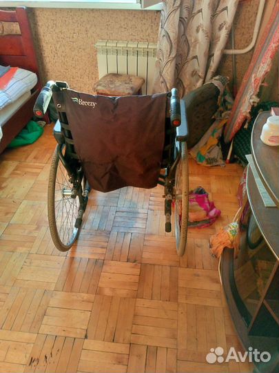 Инвалидная коляска