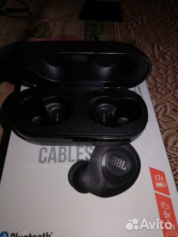 Зарядка для беспроводных наушников