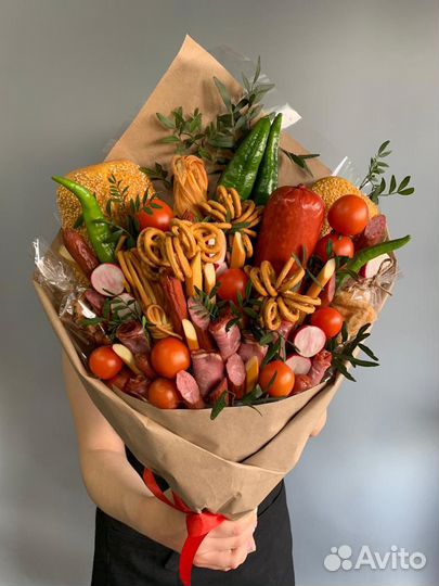 Съедобный мужской букет из закусок