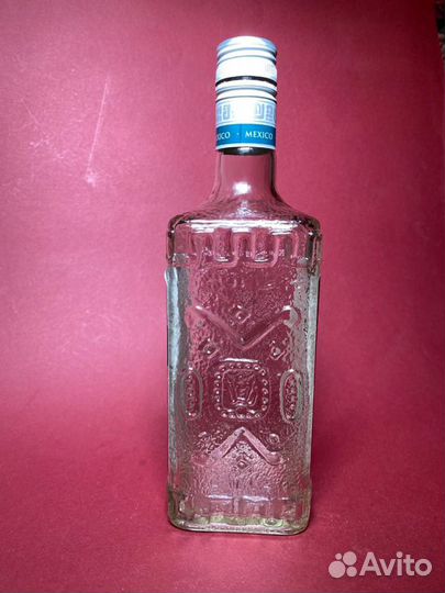 Бутылки стеклянные