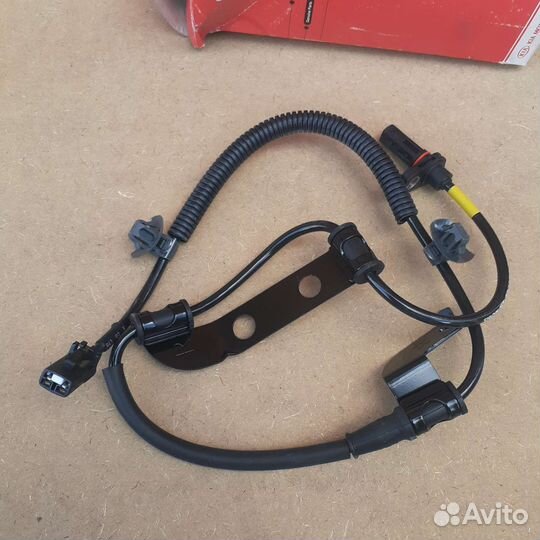 Датчик абс KIA Ceed 599301H300