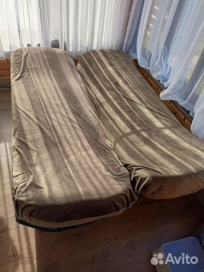 Гарнитур мягкой мебели