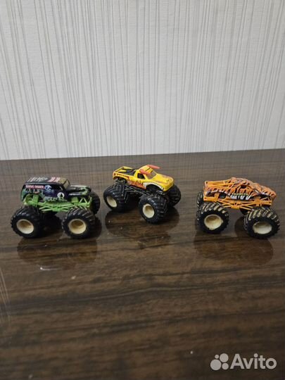 Машинки hotwheels Монстр