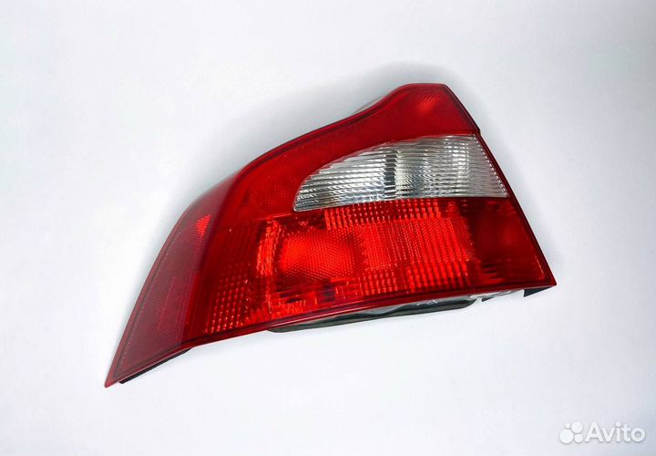 Фонарь задний левый Volvo S80