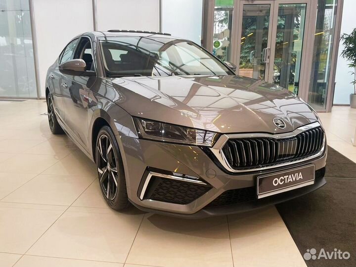 Skoda Octavia 1.4 AT, 2023