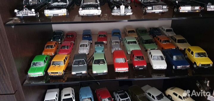 Коллекция моделей машин 1:43
