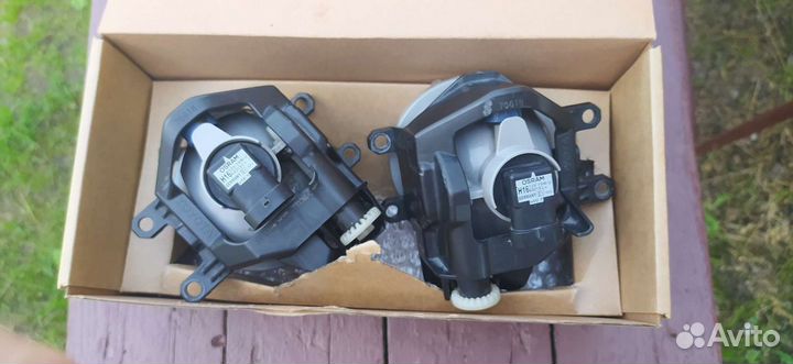 Противотуманные фары toyota RAV 4