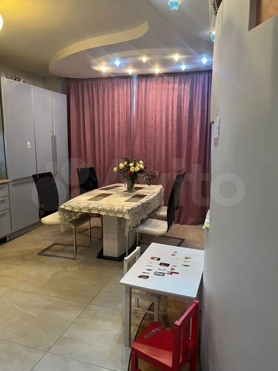 3-к. квартира, 120 м², 2/6 эт.