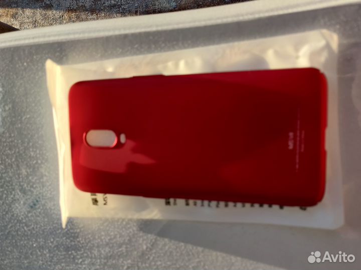 Новые чехол и бампер на телефон One 6T Plus обмен