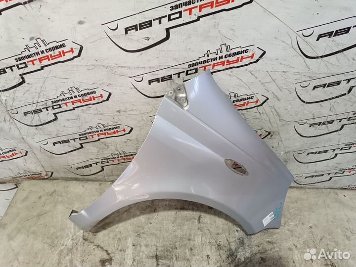 Крыло toyota vitz yaris NCP10 NCP13 NCP15 SCP10 SCP13 5381152010 переднее правое серебро DY366