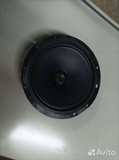 Штатный динамик Skoda Octavia Tour