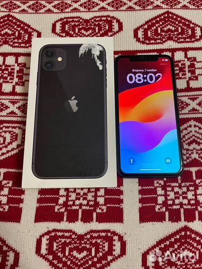 iPhone 11, 64 ГБ