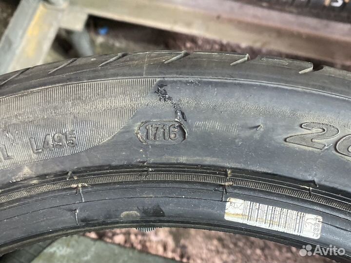 Pirelli P Zero 265/35 R18 97Y