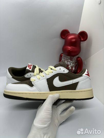 Travis Scott Nike Air Jordan 1 Low Reverse Mocha